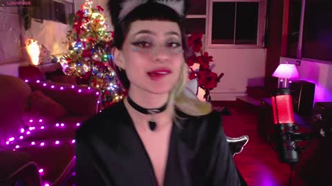 Zam independent model online show from 10, 1, 2025