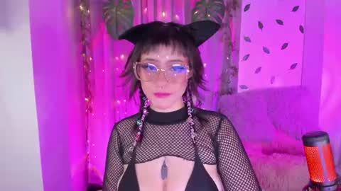 Snapshot of aquamarinebubble chatting on 7, 7, 2026 Zam independent model online show from 7, 7, 2026