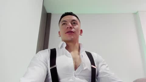 Snapshot of aquiles_51 chatting on 16, 7, 2026 Jonathan online show from 16, 7, 2026
