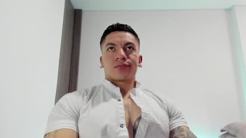 Snapshot of aquiles_51 chatting on 30, 7, 2026 Jonathan online show from 30, 7, 2026