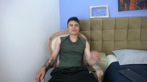 Snapshot of aquilestaylor chatting on 15, 6, 2026 aquilestaylor online show from 15, 6, 2026