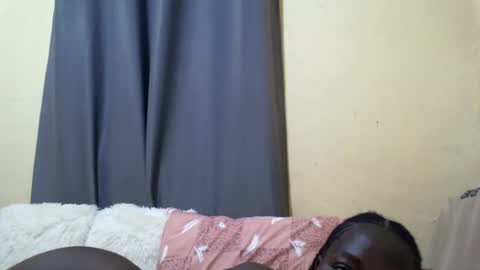 Snapshot of ara_bellah chatting on 23, 12, 2024 ara bellah online show from 23, 12, 2024