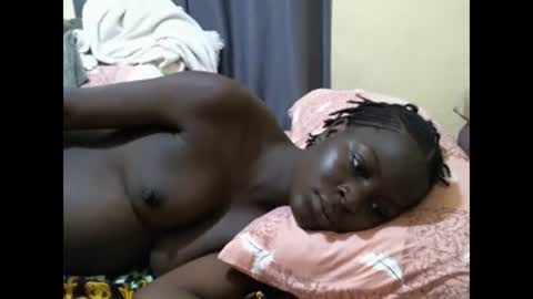 Snapshot of ara_bellah chatting on 25, 12, 2024 ara bellah online show from 25, 12, 2024