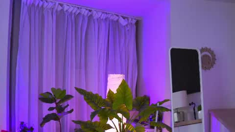 Snapshot of arabian_beautyy chatting on 31, 7, 2026 IsaBella online show from 31, 7, 2026