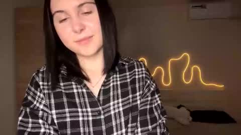 Emi online show from 11, 2, 2026