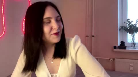 Snapshot of arabunyan chatting on 18, 5, 2026 Emi online show from 18, 5, 2026