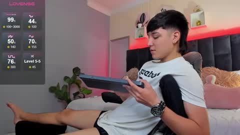 Ares online show from 10, 9, 2025