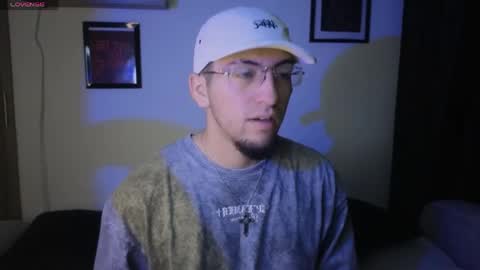 Snapshot of aresmassimox chatting on 22, 4, 2026 Mateo online show from 22, 4, 2026