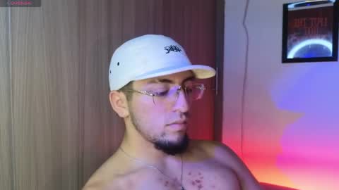 Snapshot of aresmassimox chatting on 23, 4, 2026 Mateo online show from 23, 4, 2026