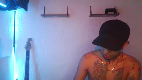 Snapshot of aress_1 chatting on 10, 10, 2025 Ares online show from 10, 10, 2025