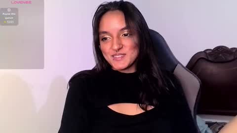 Bella online show from 8, 10, 2025