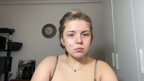 ari_crystal online show from 18, 2, 2026