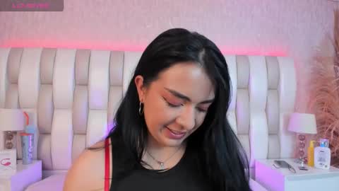 ari_lynn_ online show from 4, 2, 2026