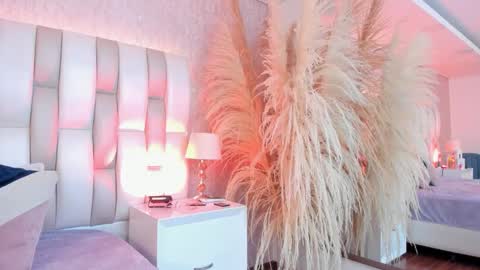 ari_lynn_ online show from 4, 3, 2026