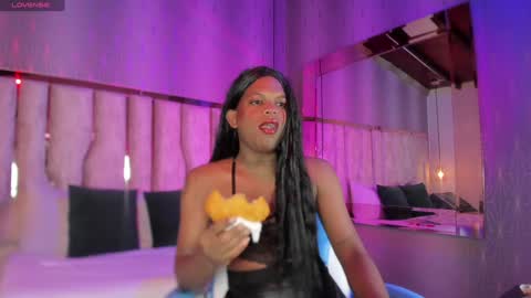 Snapshot of ari_monet chatting on 26, 12, 2024 ARI online show from 26, 12, 2024