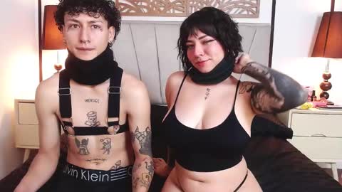 Snapshot of aria_and_orien chatting on 10, 3, 2025 aria y orien online show from 10, 3, 2025