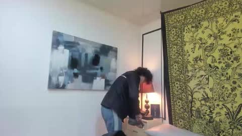 aria y orien  online show from 29, 11, 2025