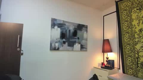 aria y orien  online show from 30, 11, 2025