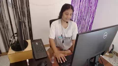 aria_arthur online show from 25, 11, 2025