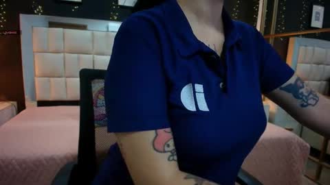 Snapshot of aria_bloomer chatting on 24, 5, 2026 Ari online show from 24, 5, 2026