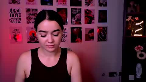 Snapshot of aria_glow chatting on 22, 7, 2026 Aria online show from 22, 7, 2026