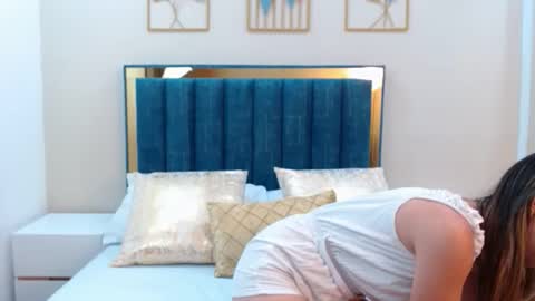 Snapshot of aria_martiin chatting on 27, 4, 2026 aria online show from 27, 4, 2026