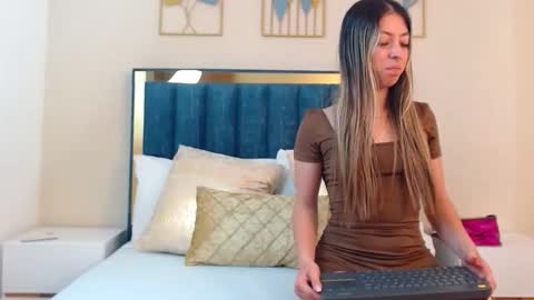 Snapshot of aria_martiin chatting on 29, 4, 2026 aria online show from 29, 4, 2026