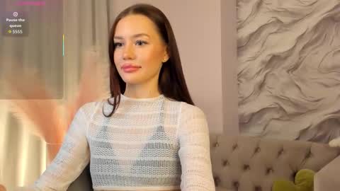 aria_mila online show from 6, 11, 2025