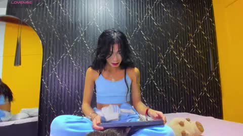 Aria Millers  online show from 21, 10, 2025