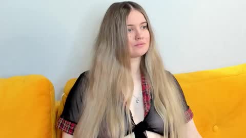 Milena online show from 12, 10, 2025