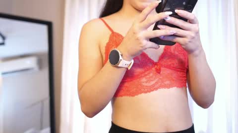 Snapshot of ariaa_isabell chatting on 30, 4, 2026 Ariaa online show from 30, 4, 2026