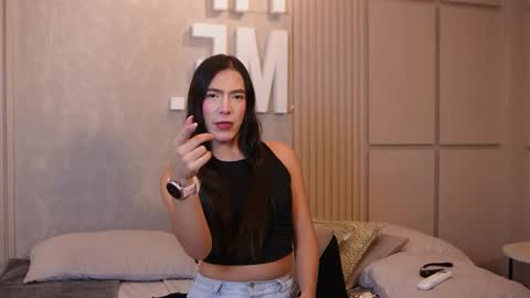 Snapshot of ariaa_isabell chatting on 7, 5, 2026 Ariaa online show from 7, 5, 2026