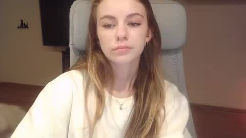 AriaCreazy online show from 20, 10, 2025