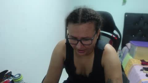 ...Ariana... online show from 11, 10, 2025