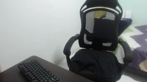 ...Ariana... online show from 5, 3, 2026