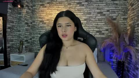 Snapshot of ariadna_milano chatting on 7, 1, 2025 - -. .- Ariadna -. .- - online show from 7, 1, 2025