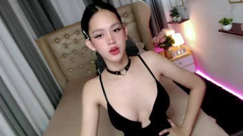 Snapshot of ariahooper chatting on 10, 7, 2026 Christine JorgensenChristmas wish breasts implants online show from 10, 7, 2026