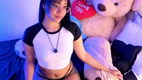   online show from 27, 4, 2026