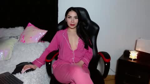 Ariana lvarez online show from 12, 10, 2025