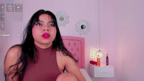 Snapshot of ariana_ceballos chatting on 5, 1, 2025 ARIANA online show from 5, 1, 2025