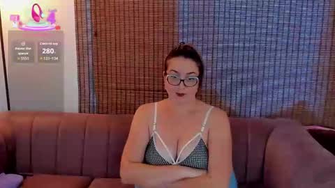 Ariana Cruz online show from 19, 12, 2025