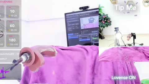 ariana  girl online show from 11, 3, 2025