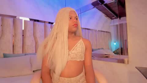 Snapshot of ariana_grande233 chatting on 13, 2, 2026 ariana_grande233 online show from 13, 2, 2026