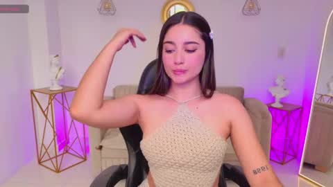 Snapshot of ariana_monroe01 chatting on 22, 5, 2026 Ariana online show from 22, 5, 2026
