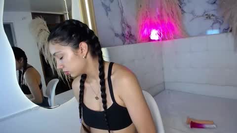 ariana_toro online show from 5, 12, 2025