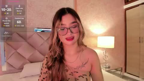 Snapshot of ariana_villada chatting on 1, 3, 2026 Ari online show from 1, 3, 2026