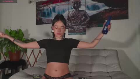 ariana_whitee online show from 5, 2, 2026