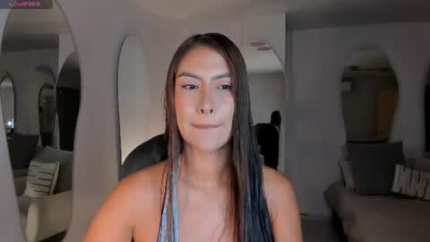 Ariana Dumont online show from 27, 6, 2026