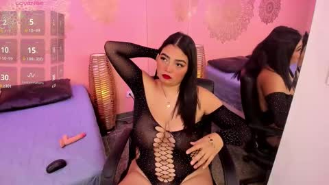 Snapshot of arianarouge chatting on 8, 2, 2026 Ariana online show from 8, 2, 2026