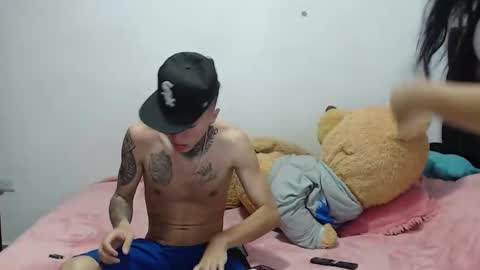 arianna and max online show from 3, 10, 2025